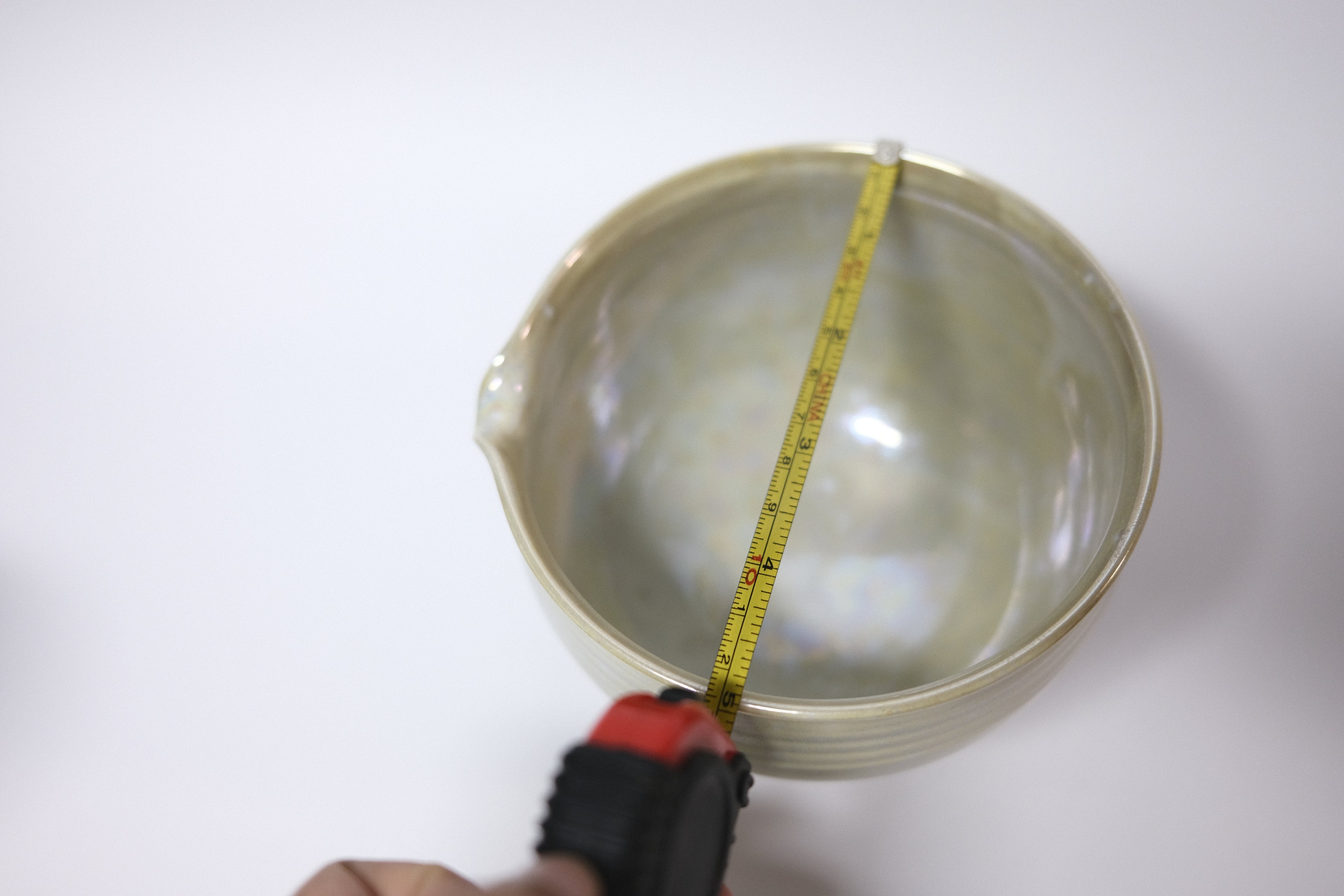 Chawan Kiwakoto by Toun K - Kyo & Kiyomizu Ware | Katakuchi - Pearly Glazed + Suikaen Emi Chasen Set