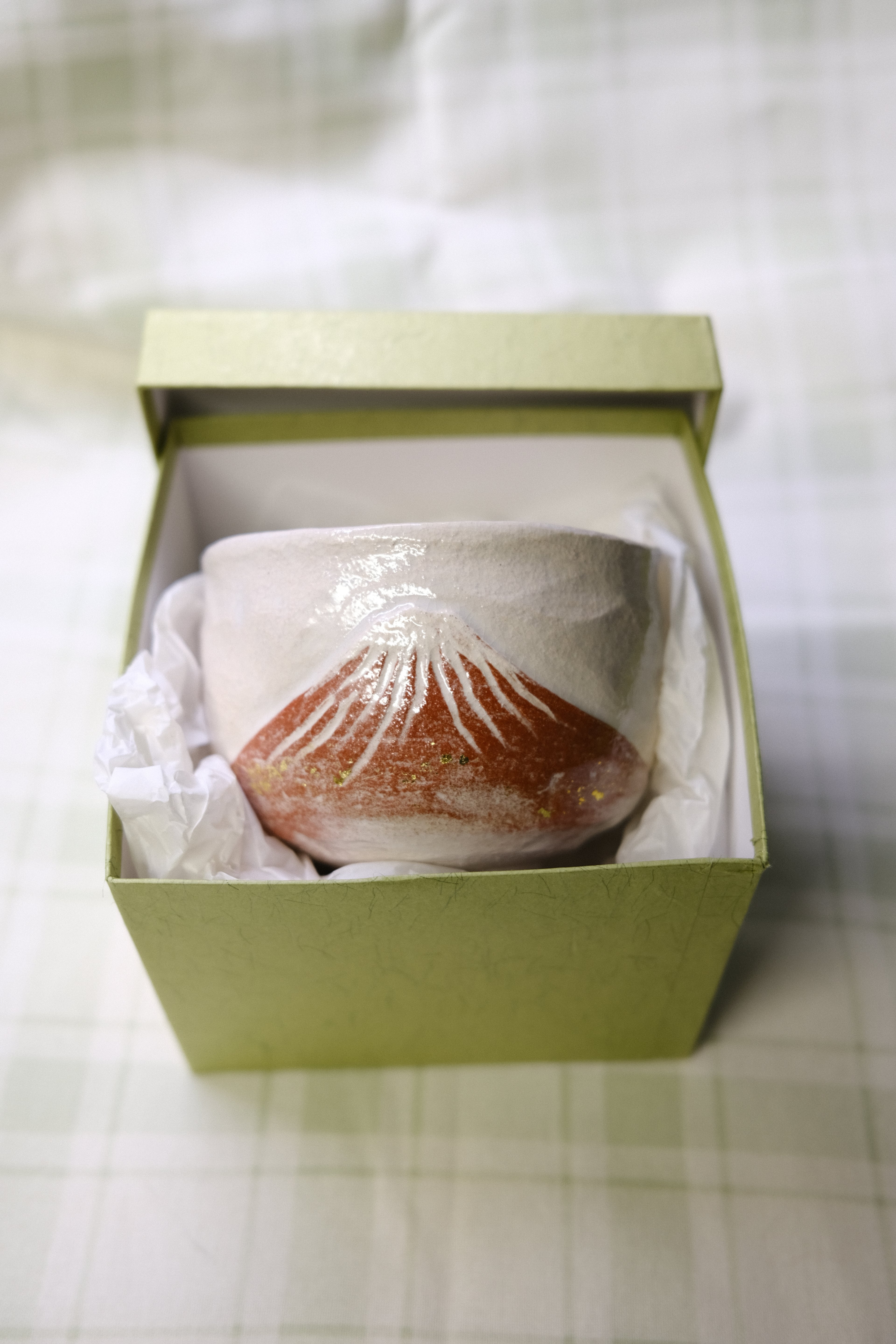 Raku- Mount Fuji White