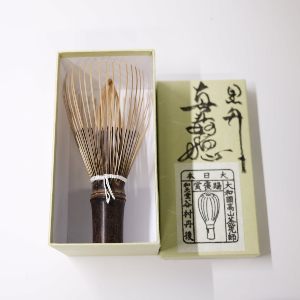 Tango Tanimura -Shin White Bamboo - Takayama Japanese Chasen (WHITE) thread