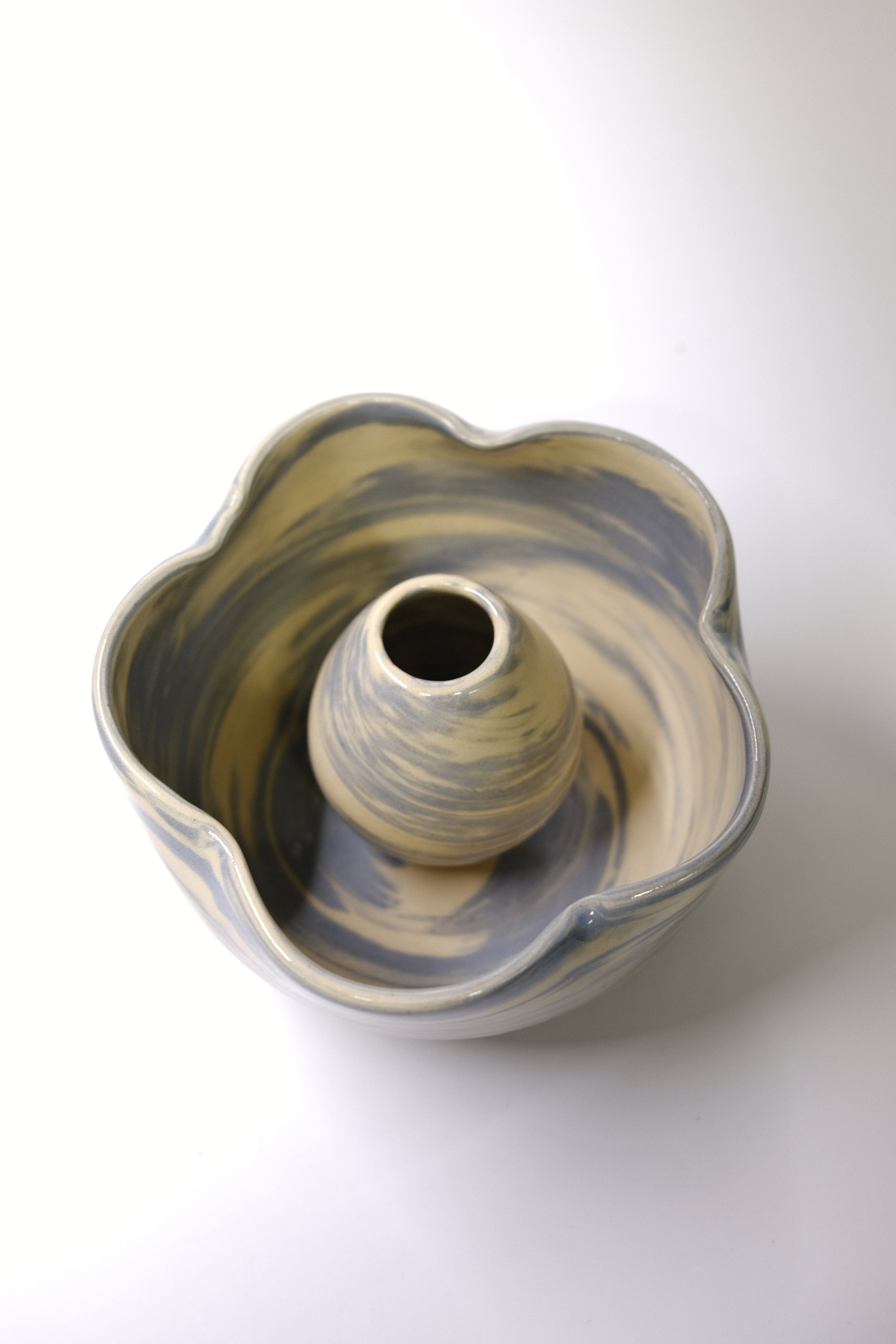 Chawan KATAKUCHI SET - Blue clay body - Flower shaped Matcha Bowl