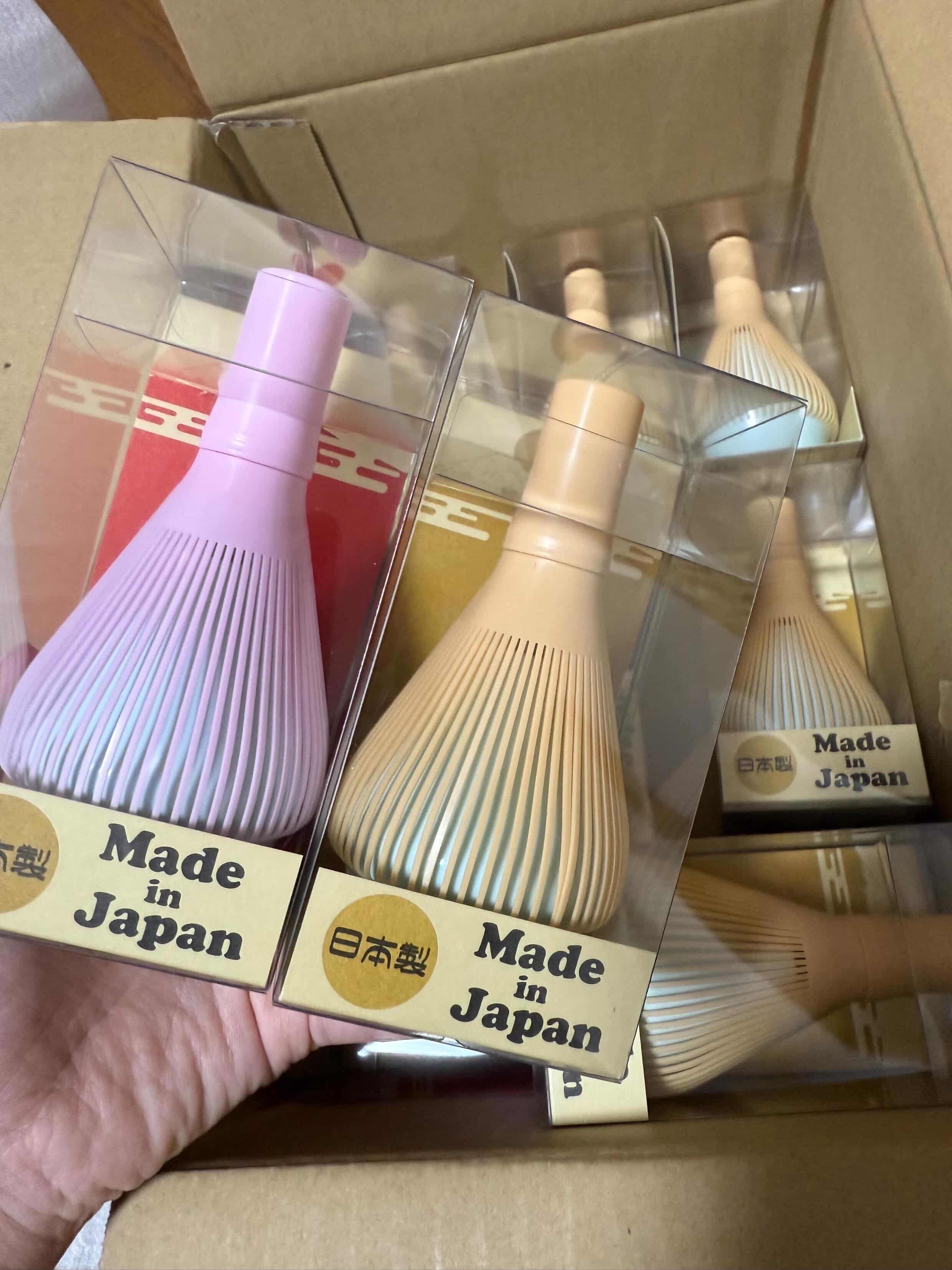 Resin Matcha Whisk – Durable Modern Chasen for Everyday Tea Rituals