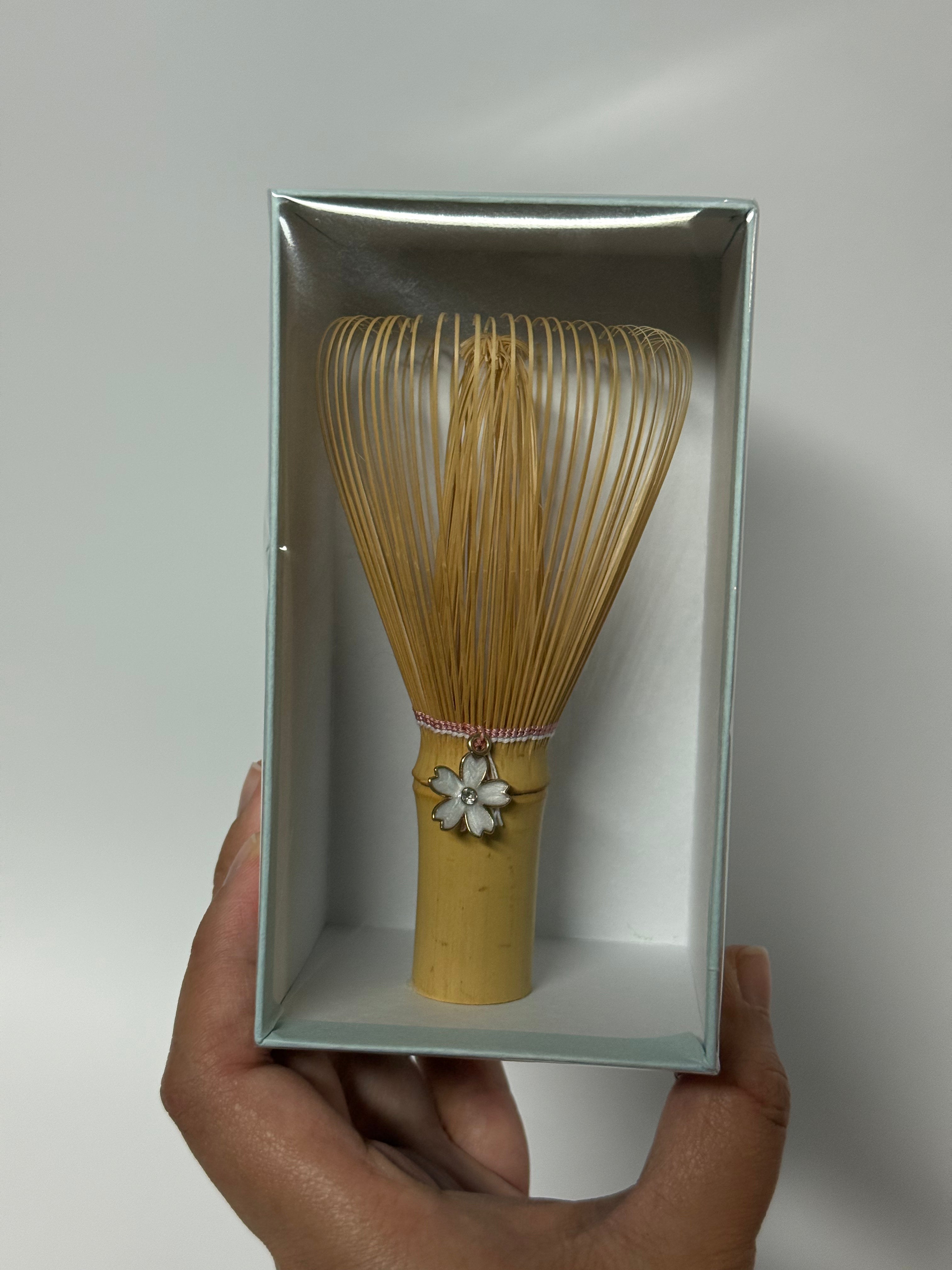 Chawan Kiwakoto by Toun K - Kyo & Kiyomizu Ware | Katakuchi - Pearly Glazed + Suikaen Emi Chasen Set